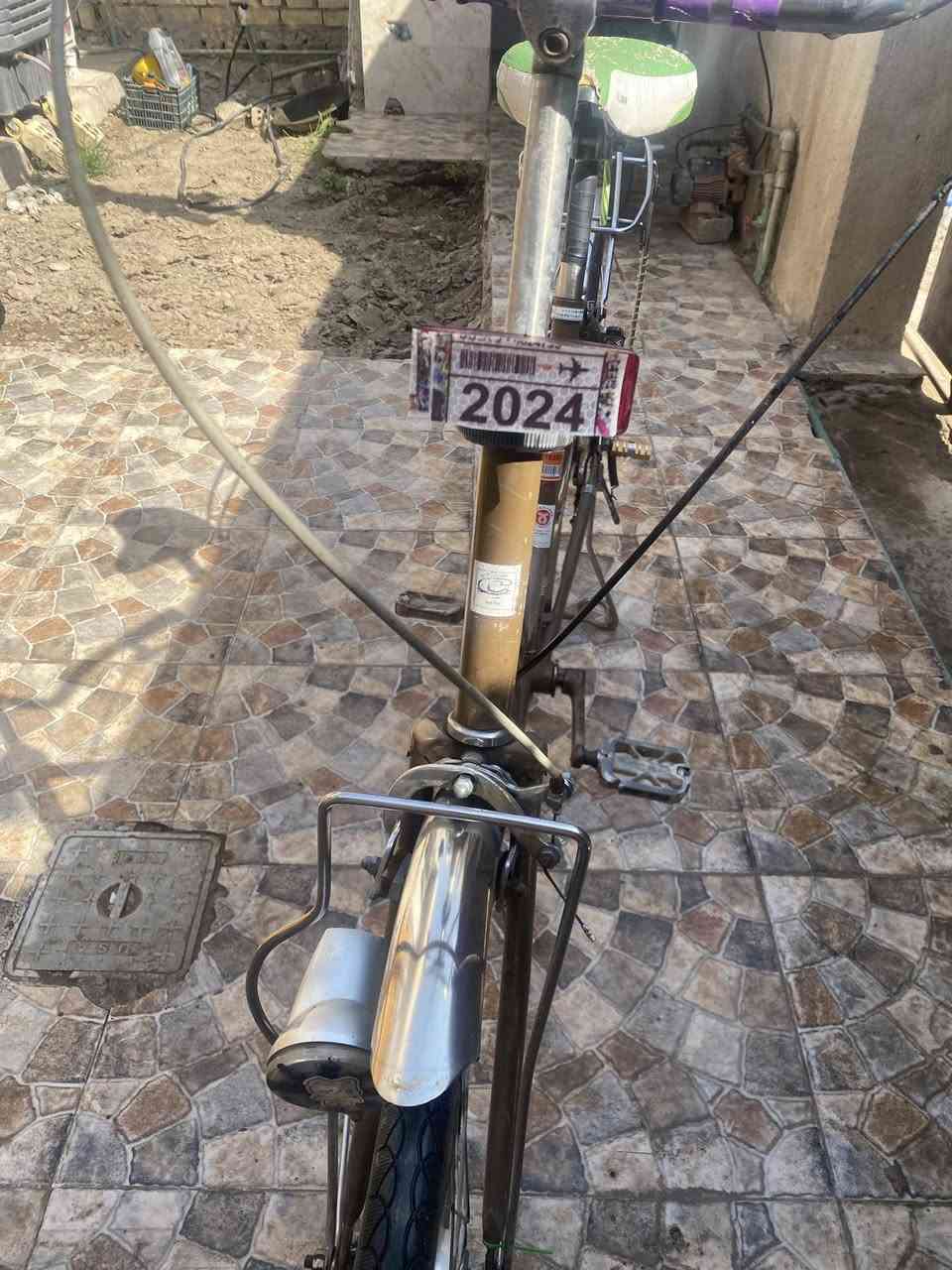 مرحبا 
باسكل للبيع نضيف سعره 70 بي مجال مكان ابوغريب شهداء


**إذا كنت صاحب هذا الإعلان وتريد حذفه لأي سبب، رجاءا أرسل رسالة إلى الدعم الفني**