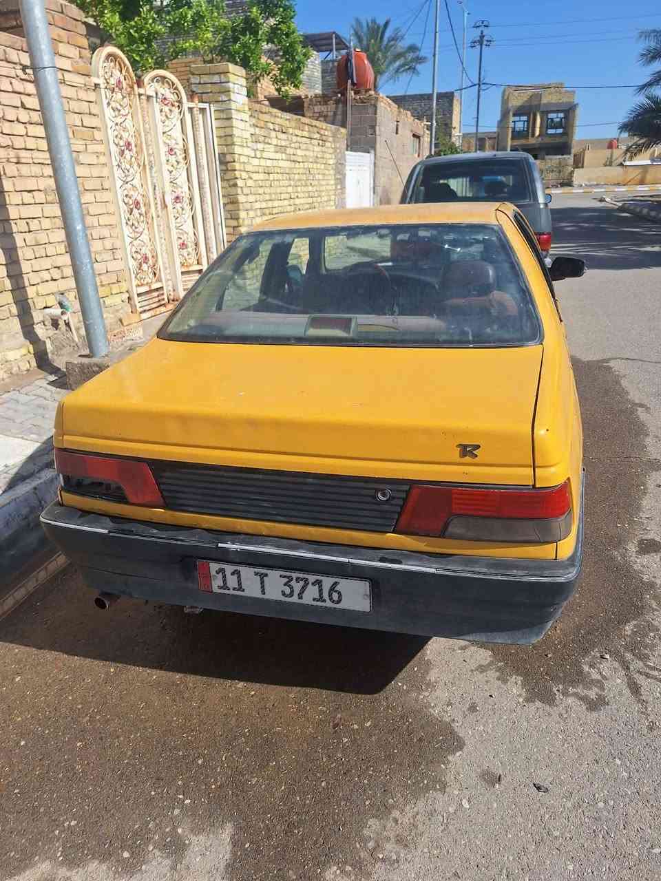 بيجو روى موديل 9 
سياره مرتبه وجاهزه كير مكينه اكسل مكفولة رقم نكليزي بغداد عارضه 20 وبيه مجال مكاني واسط الحي الاستفسار ‏‪***********‬‏
