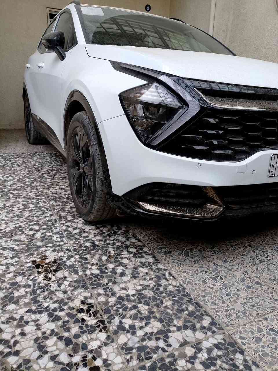 السلام عليكم كيا سبورتج خليجي موديل 2025 سياره بلاك ادشن كفاله عامه بدون صبغ السياره جديده ماشيه  1000 رقم بغداد الجديد بصمه تشغيل ابواب شاشه لايت زنون ثلاث عدسات لد خلفي وأمامي مود درايف 4انضمه قياده سرعه تحكمات ستيرن جهتين شاشة أبل كار بلي مانع انزلاق ويل كب كروم شاشة كبيره نفكيشن كار بلي يدات نيكل حساسات كاميرا دوار شاشة كبيرة اندرويد مري شفط اناره ترحيب بصمه ابواب تشغيل محرك 2000 دوش السيارة بوضع ضمان الشركة  باقي السيارة مكفولة سايد بريك دكمه مكاني بغداد بلديات رقم الهاتف ***********
