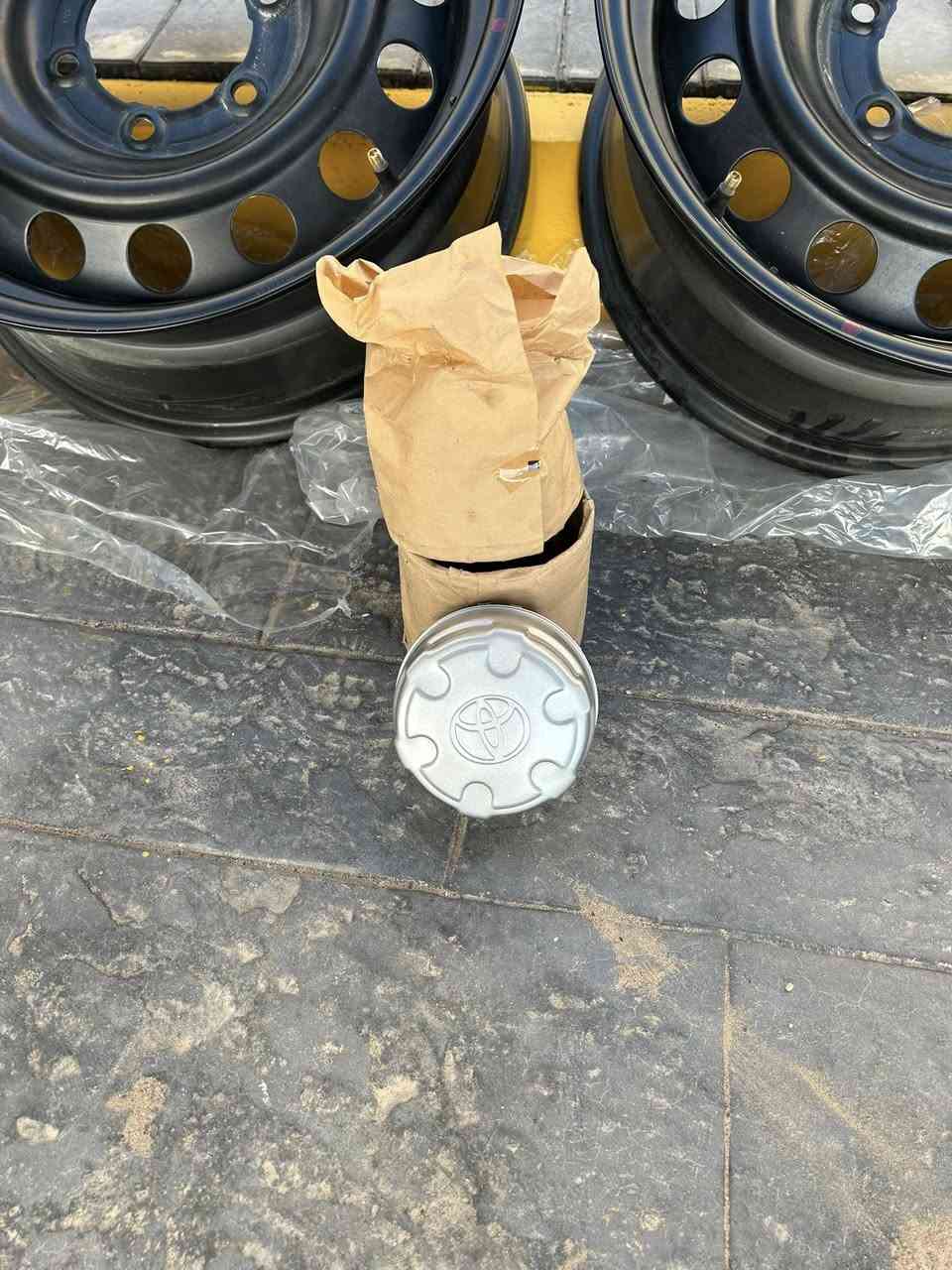 السلام عليكم توفرت ويالة اصلي تيوتة فورنر تنشد من مديل 2014 إلى 2024 سعر التخم أربعة جديد اصلي ياباني وكالة زيرو ما مستخدم مع الكبات 400 الف سعر التك القطعة الواحدة بدون كب مال سبير 75 الف للتواصل *********** او واتساب مكاني بغداد يوجد توصيل جميع المحافظات
