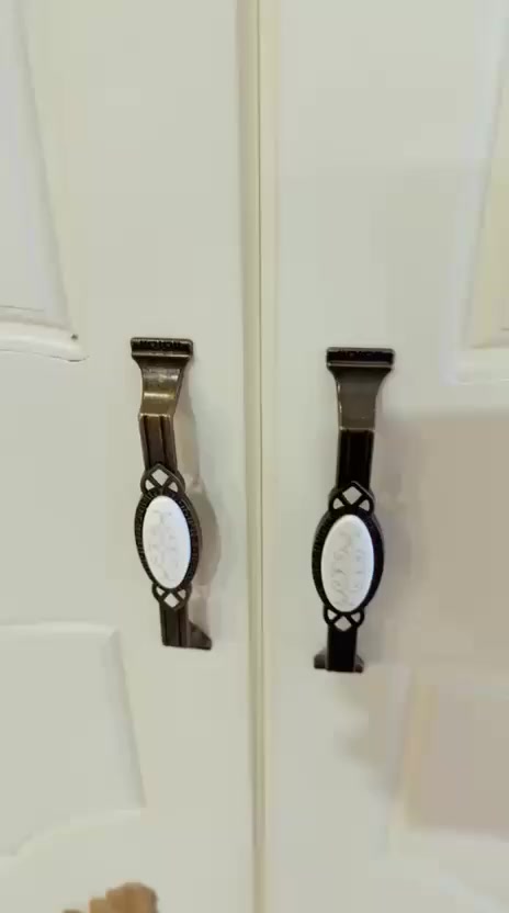 ✨ غرفة تركي 🇹🇷 تركي اصلي 9قطع
نظام ابواب 
سرير مخزن عملي 
 قماش وتر بروف أصلي
✨ نظافة 90/💯
 شد ونقل مجاني داخل بغداد
توصيل للمحافظات بأسعار رمزية


**إذا كنت صاحب هذا الإعلان وتريد حذفه لأي سبب، رجاءا أرسل رسالة إلى الدعم الفني**