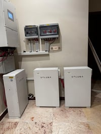 إنفيرتر Solis 14 • بطاريات Soluna 48kWh • ٢٤ لوح جينكو
