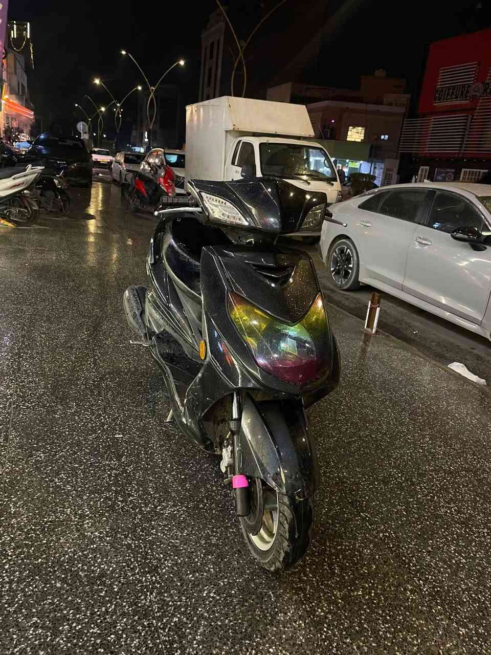 السلام عليكم شباببب دراجه فحل للبيع موديل ١٣  مال رمبه بيها صالنصه بوري عد وسلف وكلجات رياضي  كفرها رياضي لون متغير  مكاني الاعظميه سعر الدراجه ٩٠٠ بيها مجال  رقم ***********
