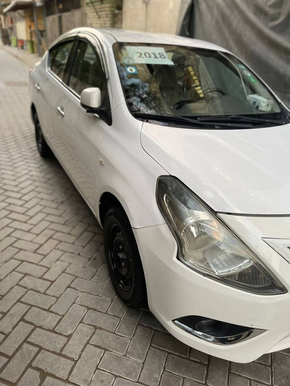 سلام عليكم نيسان سني هندي موديل2018 
مكفوله كفاله عامه رقم بغداد بأسمي 
مكاني بغداد مدينه الصدر
ملاحظة بيهه دعاميه الاماميه مصبوغه
***********
