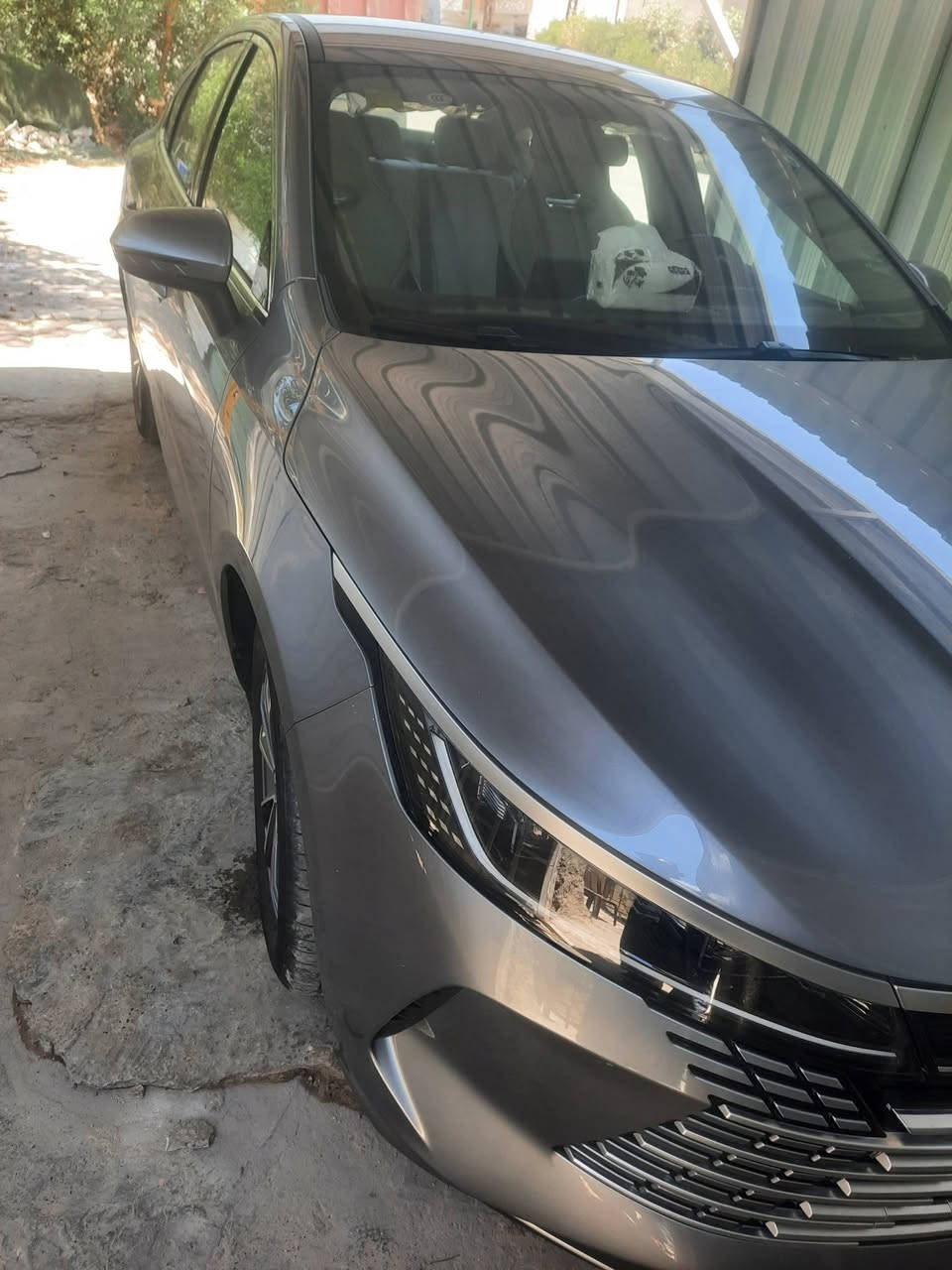 سلام عليكم بيوادي البيع ماشيه الف وخمسميه اخت الزيرو بيها موظح بصور  السعر ١٩مليون وبينه مجال حك الجيه بسمي بغداد  الشعب ***********
