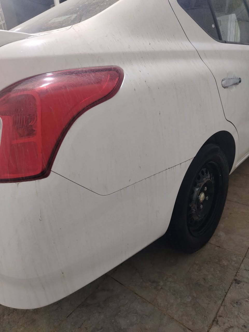 السلام عليكم شباب سياره للبيع حلوه وجازه سياره كفاله عامه 2025 الشراي ينتصر السعر  السعر 128 بدون امر قفلها كلش سياره جديده ما مشتغله تاكسي دوم ماشي عنوان البصره خور الزبير ***********
