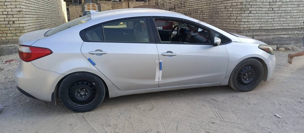 للبيع فورتي مديل 16\\وارد مريكي رقم واسط نكليزي بسمي ***********//***********
