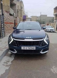 سبورتج هايبرد2024 فول عدا الفتحه للبيع  حادث  بارد باب السائق فقط جامل...