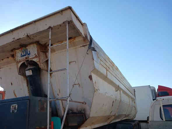 للبيع مقطوره  او ترهم نساف  العنوان بغداد للستفسار  ***********
