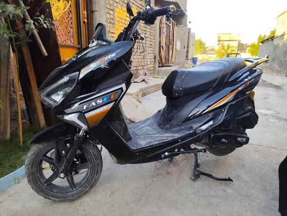 سلام عليكم xmax صيني  مكان حي اور 
رقم ***********
رقم ثاني ***********
سعر 1250
مكينه 150
جديده لوك 
تشغيل بصمه وسويج 
حساسات
صفاره انذار 
شاحنه يوسبي
مكان سماعه بيها
اشاير لد
مماشيه قليل 
بانزين محسن  اي خلل ما بيها  
خير من الله
