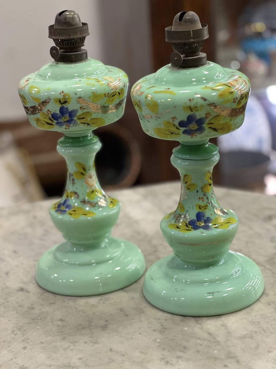 لآلات عدد 2     
صناعة قديمة جدا جدا  
-  بلور روسي او بالين ( بدون اي ضرر )      
- العنوان / بغداد / الكرادة /  شارع سلمان   
   فائق  (  مجمع بازار انتيك بغداد)  
   الطابق الاول  
  للاستفسار اكثر الاتصال لاستفسار اكثر الاتصال 
  ***********        
  *********** 
واتس اب او فايبر او مراسلة الصفحة.
