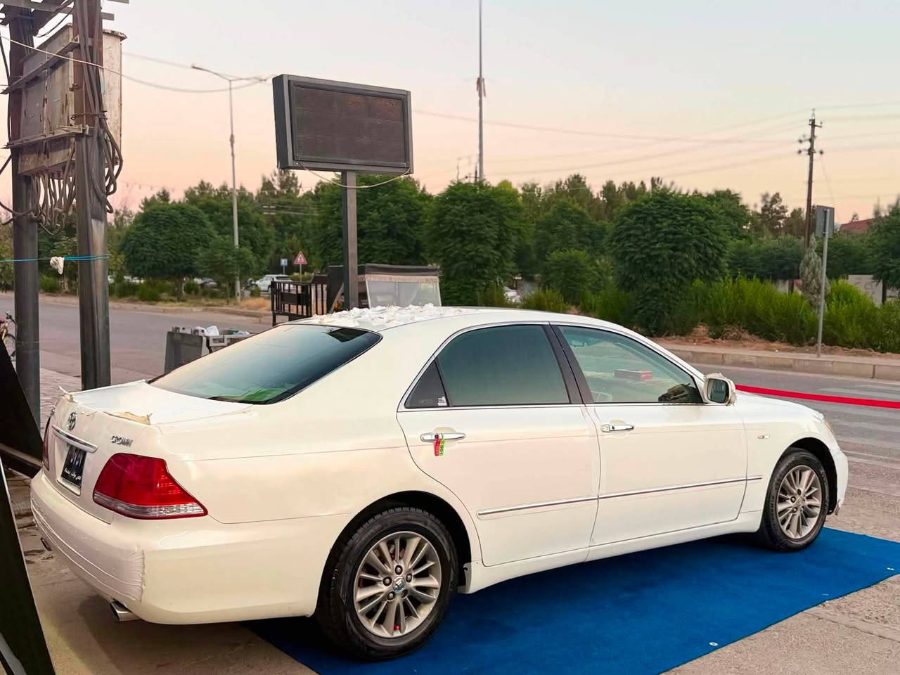 شاهینە براوە 2005 گێرو مەکینە بچوک دودوگمەی ناو زەرد بئ بۆیاخ بئ تەقەر رەقە بئ نوقسانی گێرو مەکینەی بەشەرت دەعمو لئ دراو کەڤەرو شەنسی بەشەرت کۆدی هەیە بەناوی خۆمۆیە مالی دۆستە بئ مەسرەف سعری 46 گەلەت تۆزئ ماعامەلە شوێن هەلەبجەی تازە گۆرینۆیش ئەکەم لەسەر دل گرتن
***********
***********

