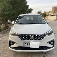 ارتيكا ٢٠٢٤ • ٧ راكب • رقم بغداد