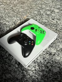 اكس بوكس ون اس • ٩٥٪ نظيف • يو بي اس 850