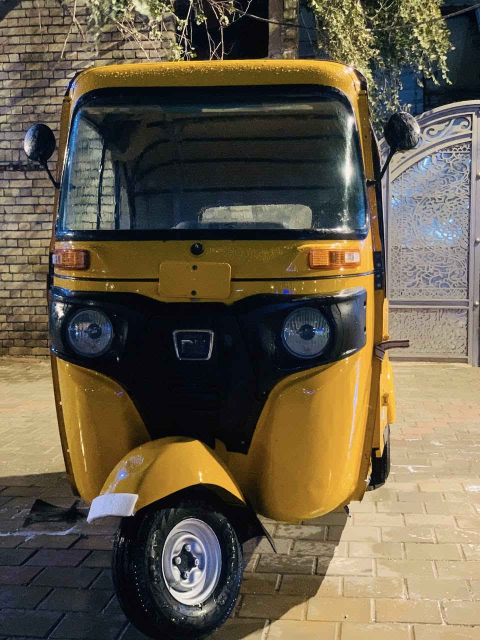 سلام عليكم تكتك البيع مديل 2022تكتك جديد خير من يم الله تكتك كفاله كشر ومكينه تكتك صبننه ما محطوط عل مكينه زنجيل ما مبد سعر تسعه وستميه وبي مجال مكاني مدينه رقم *********** ماكو وتساب مخبره
