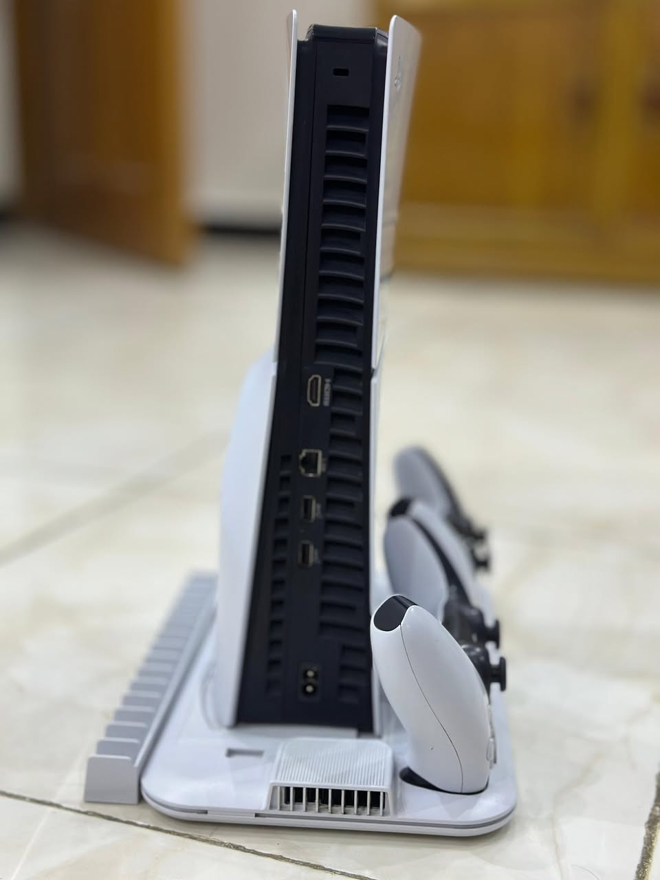 بلي 5 سلم 1 تيرا اوربي مع جوستك واحد فقط وملحقاته مع قاعدة شحن ومراوح البلي اخذتا جديد قبل شهر ‎💯
المكان بغداد السيدية السعر 640  الف 🔒

 الجوستك الثاني ينباع وحدة ✅


**إذا كنت صاحب هذا الإعلان وتريد حذفه لأي سبب، رجاءا أرسل رسالة إلى الدعم الفني**