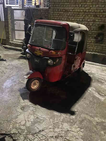 السلام عليكم 
تكتك 2022للبيع مكفوله كفاله عامه المكان بغداد الجديده 
***********
