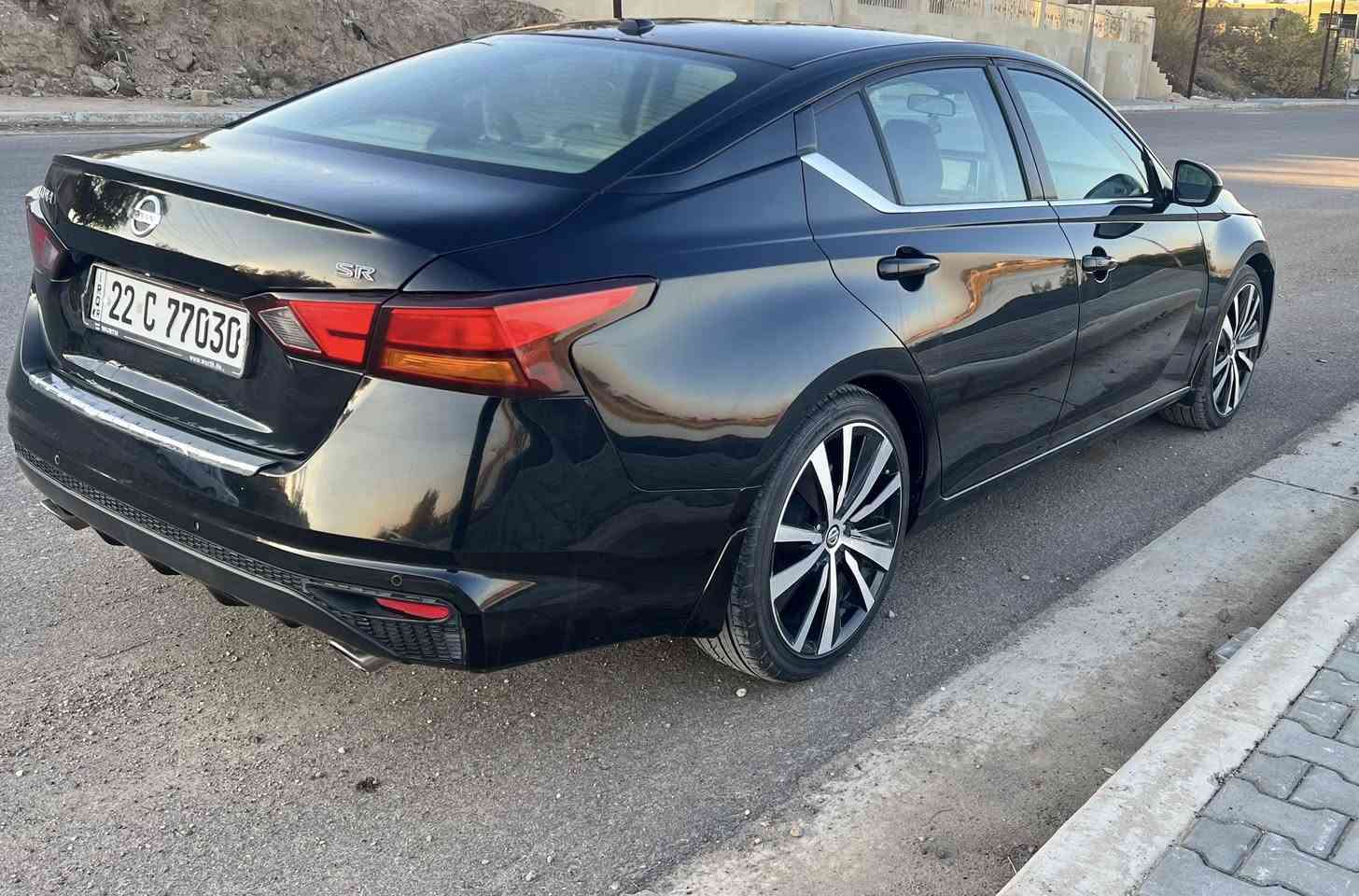‏NISSAN  ALTIMA
موديل 2020 

مواصفات SR فول مواصفات عدا الفتحه 

.بصمه + بصمه ابواب + بصمه صندوق

.داخل اسود 

.حجم الويل 19  

.كشن السايق كهرباء 

.رادار امامي 

.تحديد خروج عن المسار 

 توقف ذاتي امامي 

.منطقه عمياء

.رادار خلفي 

.توقف ذاتي خلفي 

.حساس خلفي 

.تشغيل عن بعد

‏.car play

.شاشه جبيره  

.  ماشيه 74الف ميل 

.رقم اربيل باسمي السياره  

.حادث امريكا جاملغ خلفي 

وبالعراق جاملغ امامي صبغ

.كفاله كير ومحرك

.السعر 153 بيها مجال  

***********
