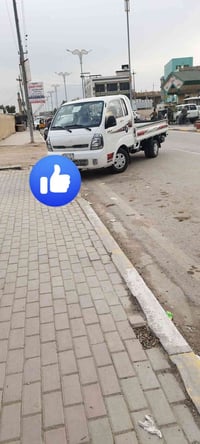 كيا موديل 25 مكفوله كفاله عامه مسستم رقم بغداد ماشيه 17الف مكان السيار...