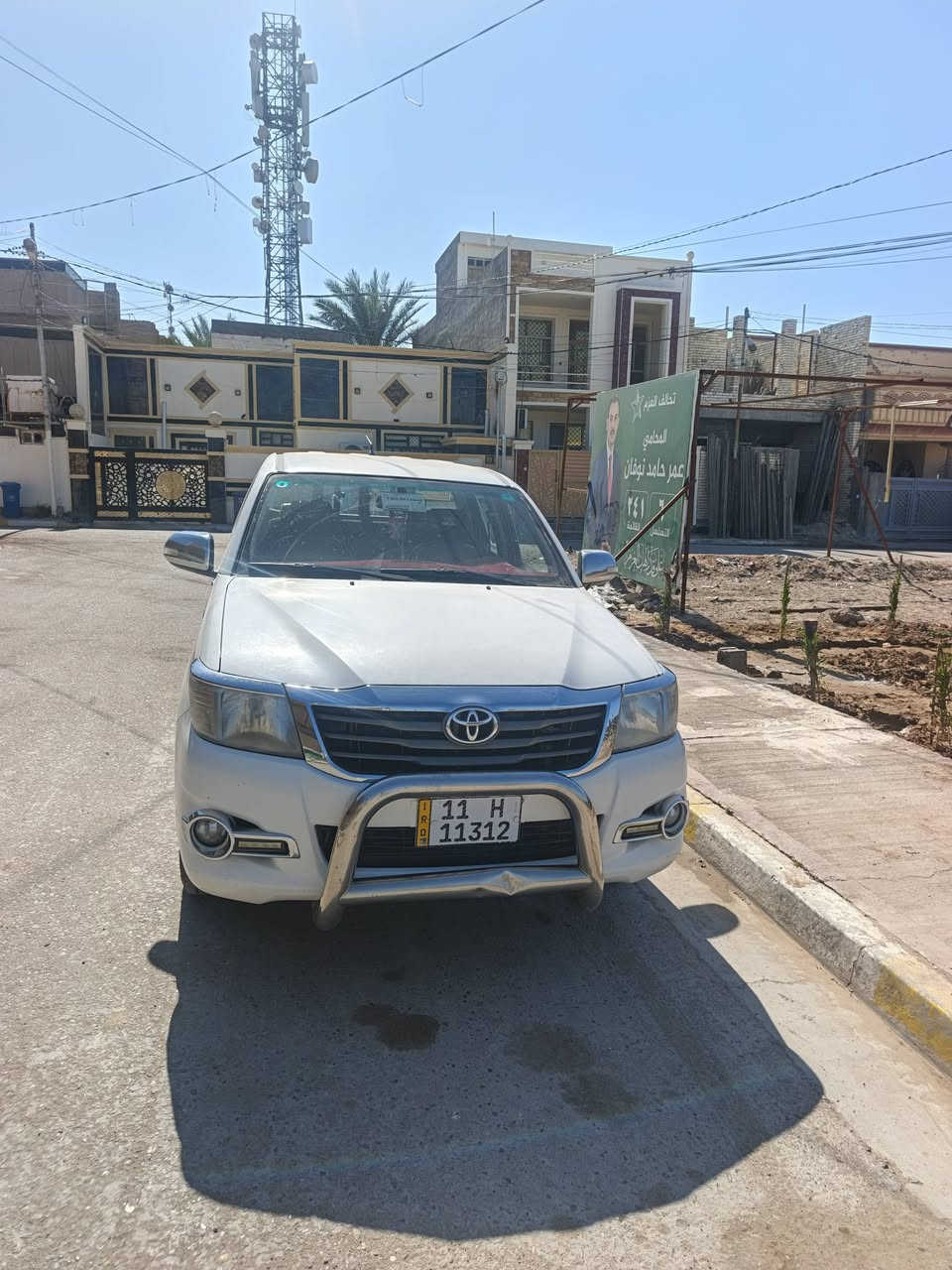 سلام وعليكم بيكم للبيع موديل ٢٠١٤ سياره جديده بيه بارد شبر فقط محرك ما مفتوح كير جديد اوتماتيك تخم تاير مال جناي سياره جديده ‏‪***********‬‏
