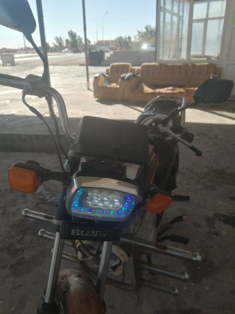 موطور عيتان للبيع ٤گير سعر 225وبي مجال للطيبين معلومات اكثر راسلني خاص


**إذا كنت صاحب هذا الإعلان وتريد حذفه لأي سبب، رجاءا أرسل رسالة إلى الدعم الفني**