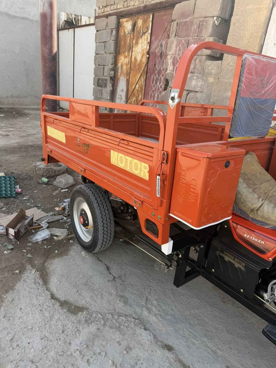 سلام  عليكم  خوان  ستوته  طلع  توه  صله  شهر  هاي سنه  2026 شهر واحد اوق   شوف  عين  نضافه  تقره  الف كلش شغال  بي  وكيله  سيد  جعفر  مكاني  بصره  ابي  الخصيب  سعر  2 مليونين 950  الف  موشراي  لاعلق  كول  عند وكيل  ينين 900  خلي يروح   ولله  مشتريه  3 ملين  قير   ربل  زروقه  مامشتغل بي ولاشي ضله بلبيت  سعره بي مجال  ***********ااشراي ماتكضه  ميه لوخمسيه  نضافه هيه  تحكم
