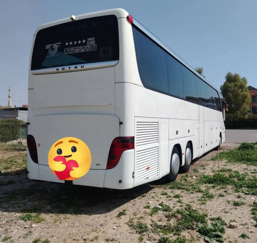 السلام عليكم
باص ام السيوف الماني
حجم ١٧
 ٦٠ نفر
مكينة ٨
كير جوك
تبريد زعانف
جاهزة السيارة
 للتواصل ع الرقم
***********
