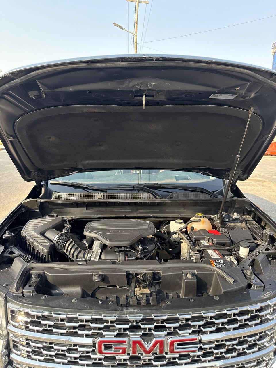 السلام عليكم 
جمسي اكاديا للبيع فقط دخول جديد مديل 2023

GMC ACADIA AT4 BLACK,

7 راكب ، المحرك 6 سلندر 3600 

 السيارة نظيفة جدا ما ناقصه شي  وبعده جديده  ماشية 53 الف ميل قابل للزيادة  مرقمه بصرة حرة بأسمي 

الضرر :  نفس القطع مصله بدون تبديل خشم البنيد جزء صبغ وجاملغ امامي الأيمن راجع بارد حادث جدا سطحي وبسيط 

السيارة  (المواصفات فول 1/1) 

1-الرادارات ( امامي - خلفي - جانبي ) السيارة كلها رادارات 

2-الكامرات (امامية - خلفية - جانبيات - 360 درجه) خمس كامرات بيها 

3-  مقاعد خلفيه VIP / كشنات كهربائيه مع ذاكرة خزن + كشن السائق هزاز/ مقاعد ( تدفئه + تبريد ) 

/ وضعيات قيادة sport/ تحديد مسار 

4- داتا شو / شاشه دجتل 

5-تدفئه ستيرن / / تبريد خلفي مركزي 

6-مراقبة النقطة العمياء /  مري شفط كهربائي ( فقط بالفول يجي) 

7-شاشه ابل كار بلي / جنطه كهرباء / ستيرن تحكم كهربائي بالكامل 

8_ فتحت بانورامة

9_ اربع بصمات + بصمه تشغيل عن بعد

للبيع فقط سعرها (275$) وبي مجال للجاد بشراء 

 مكان السيارة البصرة _المعقل 

 الاستفسار الاتصال على رقم  :***********
