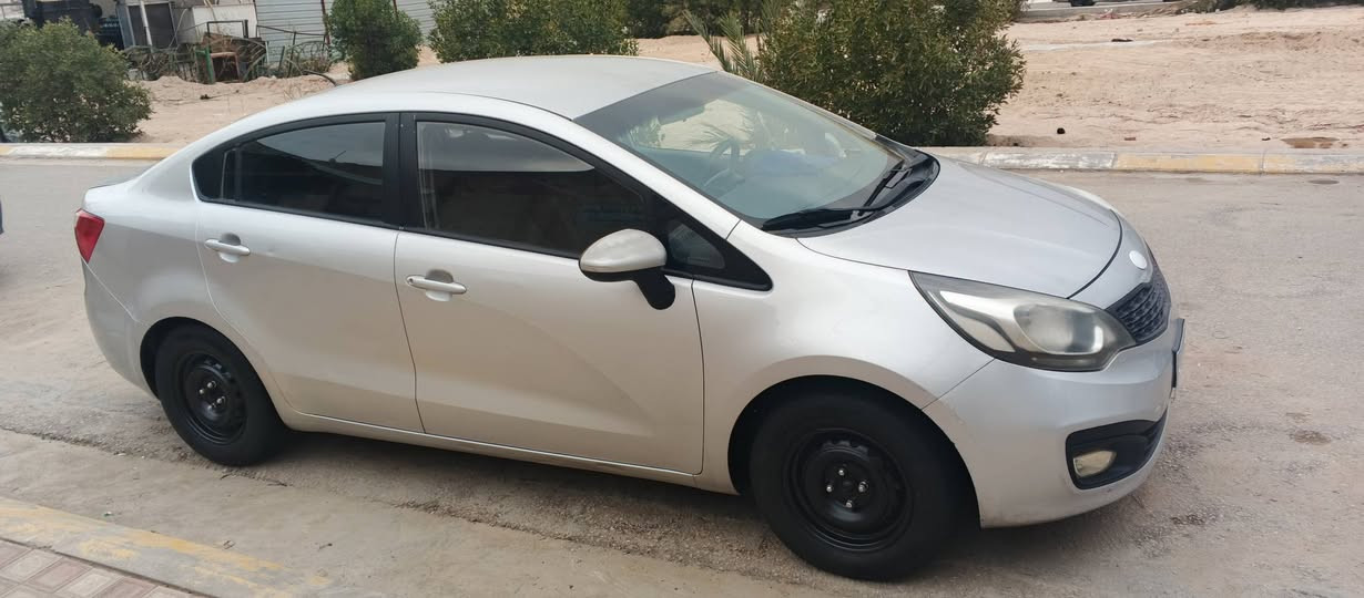 كيه ريو خليجي 1600 م13
بيها باب السائق وباب الوره السائق وقبق الجنطه بيهن صبغ وبيها جراد خفيف

رقم كربلاء دولي باقي عل استلام

مكينه كير حداديه نضيفه

ابيع سونار

سعر 80 وبيها مجال

مكاني كربلاء الحر 

***********
