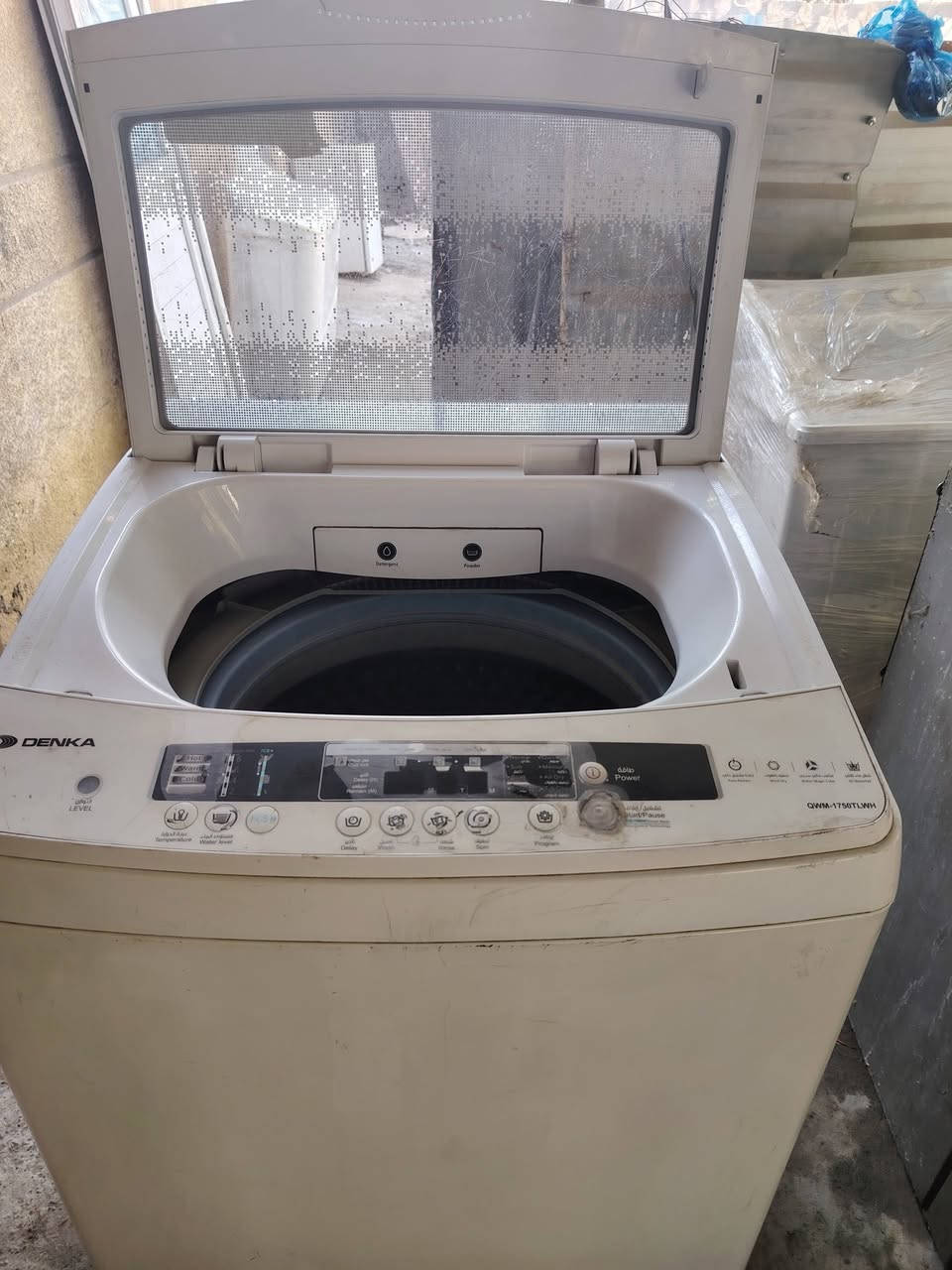 سلا عليكم أغراض مستعمله شغال كلمن وسعره مكاني الشعب حي البساتين  *********** اني مصلح
