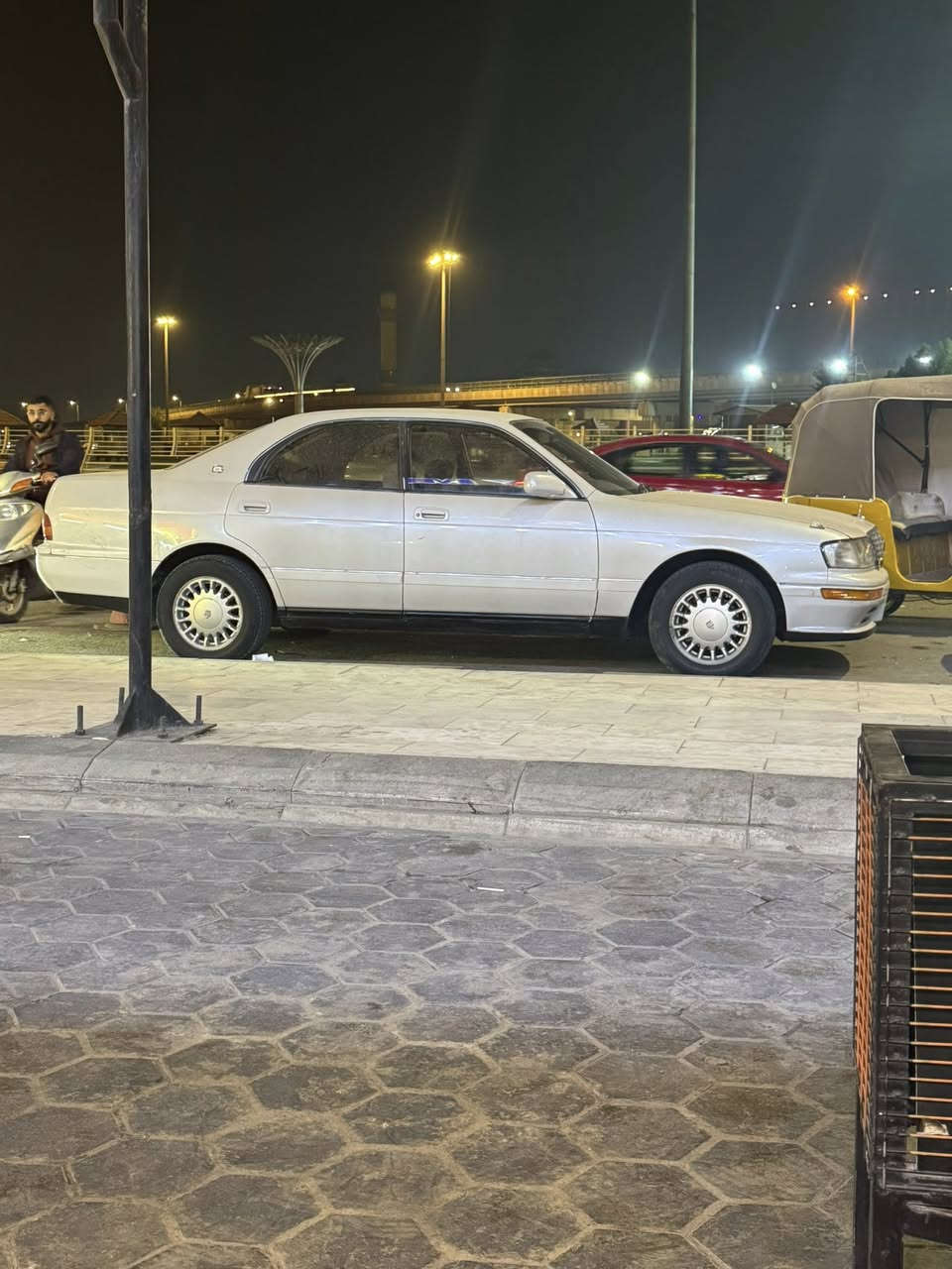 السلام عليكم سياره بطه متصل  موديل 90
مكينه وكير كفاله وبعدهن عل سحك حداديه تخم تاير مكفوله من كص ونقل  مشروع وطني بسمي  الرقم الجديد ديالى  الشراي يتصل ***********

المكان واسط سعر 62وبيه مجال
