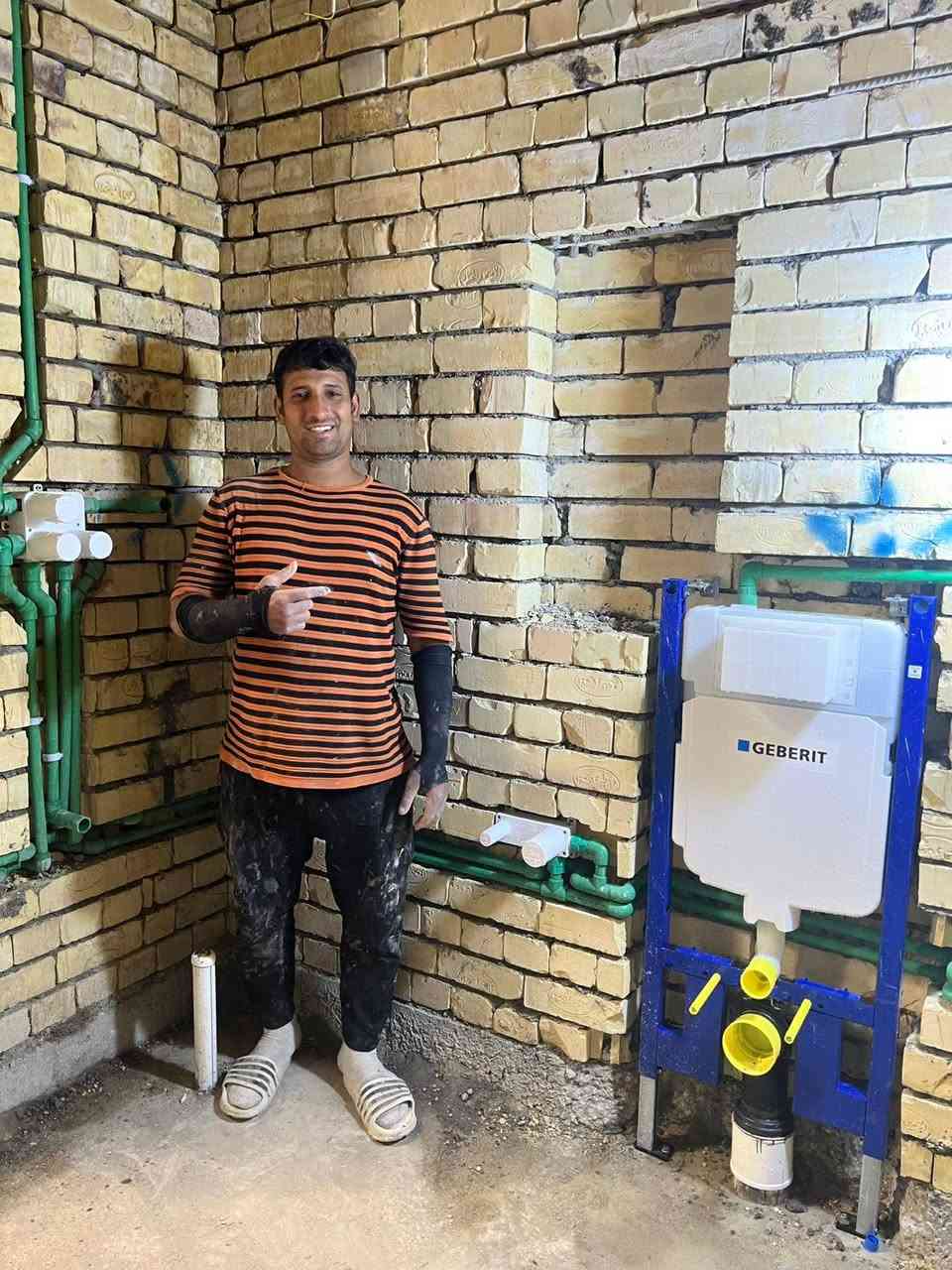 سلام عليكم خلفه صحيات ماء مجاري شغل حديث حسب الطلب فتح أبي رئيسي ماء مجاري ٥
***********
