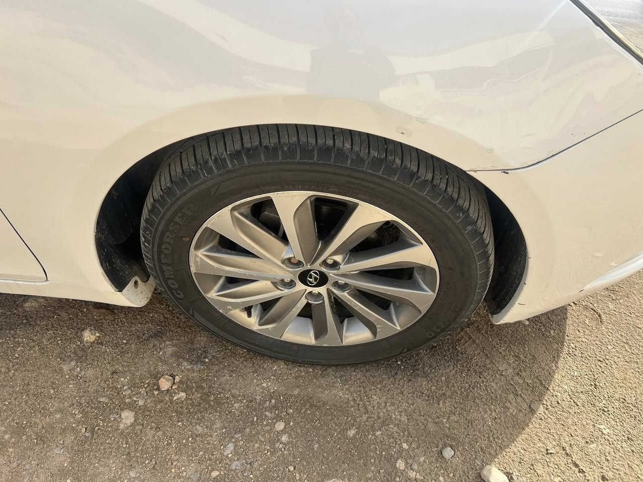 سلام عليكم سوناتا  موديل 2013 خليجي البيع  بيه  بنيد مبدل اصلي /حله ورديه خارج سعر 128 وبيه مجال قليل اي ستفسار علئ الارقام ***********
***********
