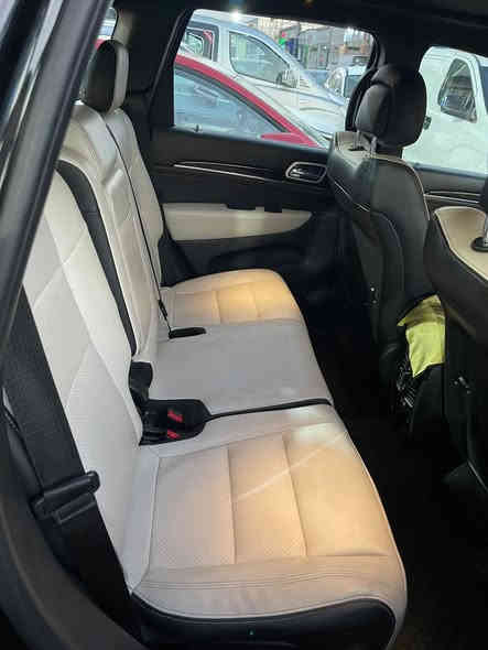 جيب  سومت اعلى فئة فول 1/1
 
موديل 2016 حادث بسيط  مكينه 6 سلندر  3600
رقم بغداد باسمي 

 بنيد مع الجاملغ الامامي صور الحادث مرفقه 

مواصفات السيارة :-
 —————————
جكات / بانوراما / رادارات 360 / كامره خلفيه / سستم صوت هارمن كاردون / تبريد تدفئة كشنات / مقود كهرباء / كشنات جلد مع كهرباء / مري قلاب مع تعتيم الضوء / هيتر مري / شاشة كبيره / ماوس تحكم وضعيات القياده / حساس امامي خلفي / اوتو بريك / اوتو ستوب / ويل كروم / شفتات ستيرن / صندوق كهرباء / تحكم ستيرن كامل / مري جانبية قابلة للطي / ترحيب عند الاقتراب / لايت زينون لد / وبعد الكثير من المواصفات 

السعر : 220. وبيها مجال 

للاستفسار : *********** 
العنوان : حي العدل
