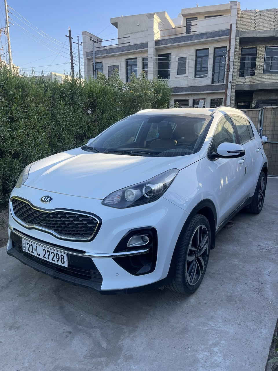 سلام عليكم
كيا سبورتج موديل 2021 وارد خليجي السيارة جديدة بمعنى الكلمة مكفولة من الصبغ والبارد ماشية 45km الف 

مواصفات نص فول:

داخل بيجي

كشنات جلد 

مري شفط

شاشة

كاميرا دوارة

تحكم ستيرن جهتين

تبريد قطعتين

حساسات امامية وخلفية ايضاً 

رادار امامي 

ثلاث انضمة قيادة

السعر (205$) 

المكان السيدية الرقم للاستفسار (***********)
