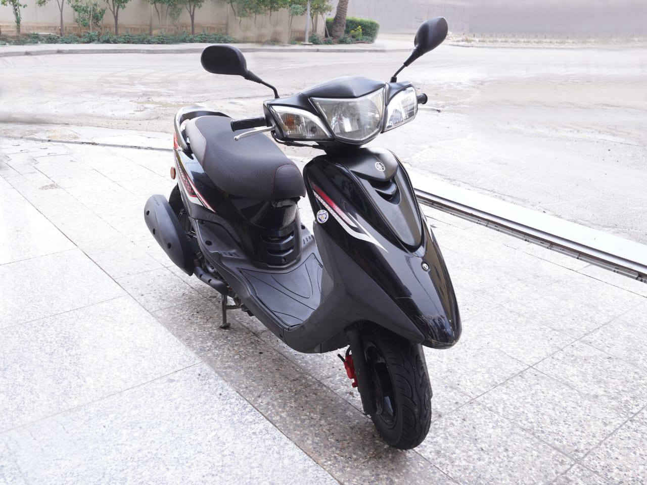 يا الله السلام عليكم دراجه بريز بغبغاء الدراجه طالعه من الرمبه نوزل الدراجه على وضع الرمبه مملعوب بيها شي نهائي جيب وياك فيتر وفحص الدراجه مكفوله من التاير للتاير السعر مليون و500 وبيها مجال حك الجيه العنوان بغداد زيونه الرقم ***********
