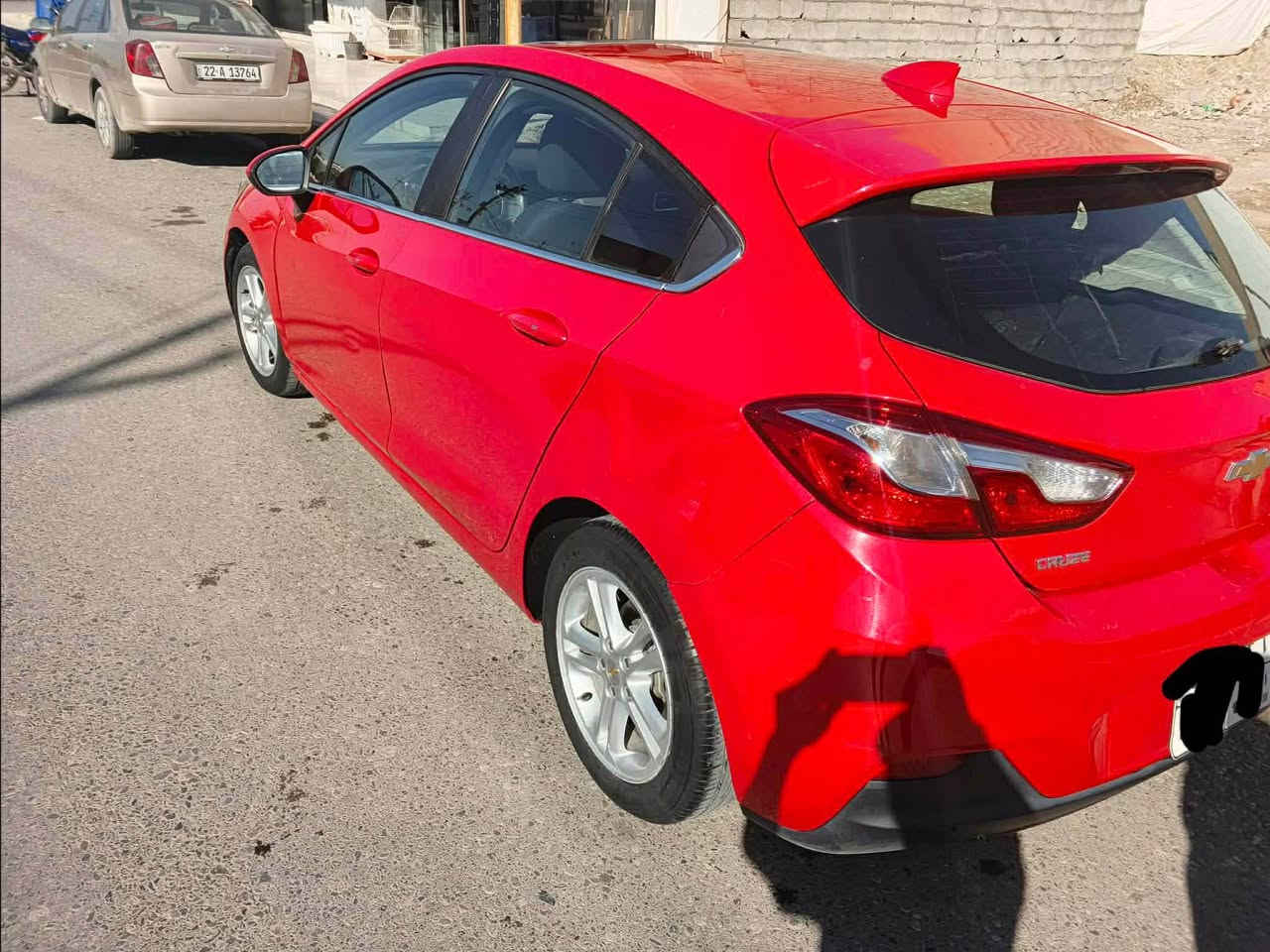 كروز ٢٠١٧ 
قه‌پات مواسه‌فات و لۆ ئه‌وانه‌ی نازانن مواسه‌فه‌تاكانی چنه‌ ده‌نوسم 
ڤۆلیۆم 
سلایت 
جام ئۆتۆ
كوشین گه‌رم 
شه‌غال 
كوشین كاره‌با 
شاشه‌ گه‌وره‌ 
ته‌بریت به‌ شه‌رت 
به‌سمه‌ 
مه‌كینه‌ ١٤ تۆربۆ له‌گه‌ر گێر به‌ شه‌رتی هه‌زار وه‌ستا
ئاوێنه‌ كاره‌با 
چار ده‌ركه‌ به‌خ و سێ پارچه‌ی پێشه‌وه‌ سبوغ جه‌مپه‌كی به‌سیت به‌س هه‌تا پانكه‌ی هاتیه‌ 
ته‌قه‌ و ره‌قه‌ به‌شه‌رت و تایه‌ش ده‌وروبه‌ری ساره‌كه‌ گۆرایه‌ 
٨
معامه‌له‌كی برایانه‌ و مه‌عقولیش لۆ سعری قۆڕنامه‌ی مه‌نێره‌
*********** أربيل, العراق
