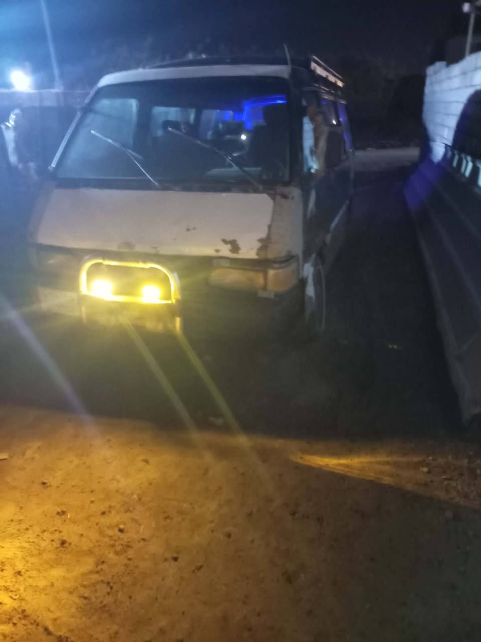 السلام عليكم البيع كيه بسته ٩٥  مكينه و كير وحداديه واكسن وتخم تاير كله جديد كهربائيات كله شغاله سياره خير من الله دوشمه جديده كاعيه جديد المكان دوانيه السعر ١٧ وبيه مجال اتصال ***********  ابيع كوم حديد  اتعهد سرقه وعشاير بدون راعي
