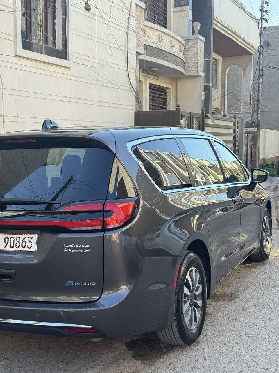 🚗 للبيع – كرايسلر باسيفيكا 2023 هايبرد Touring L  مواصفات خاصة
🎨 رصاصي فيلي  

✔️ محرك 3.6 + هايبرد (اقتصادية جداً)  

✔️ تمشي كهرباء + بنزين  

✔️ مدى كهربائي حوالي 60 كم  

✔️ مدى كلي يصل إلى حوالي 900 كم مع شحن فل 🔋  

✔️ شاشة كبيرة + Apple CarPlay+ أندرويد اوتو

✔️ أبواب جانبيه كهرباء + تشغيل بصمة  

 ✔️صندوق كهرباء 

✔️ مقاعد جلد + تدفئة  مقاعد اماميه منفصله+تدفئة ستيرن

✔️تحكم مناخي ثلاثي المناطق

✔️ رادار + أنظمة أمان + تحديد مسار + فرامل طوارئ تلقائي امامي وخلفي

✔️ كاميرا خلفية  

✔️ مراقبة النقطة العمياء

✔️مساحة واسعة ومريحة للعائل

وكامرات 360 درجة وحساسات 12 حساس

اصطفاف تلقائي 

🔋 خيار مثالي للسفر والعائلة وتوفير الوقود  

🛠️ حالة ممتازة وجاهزة  

ملاحظة السيارة حته درع شادلها يعني تنسى كلشي

تخم تايرات جديد

السيارة ماشية 30الف كيلومتر 

السعر 225 وبيها مجال للطيبين 

📍 الموقع: (بغداد)

للستفسار ***********
