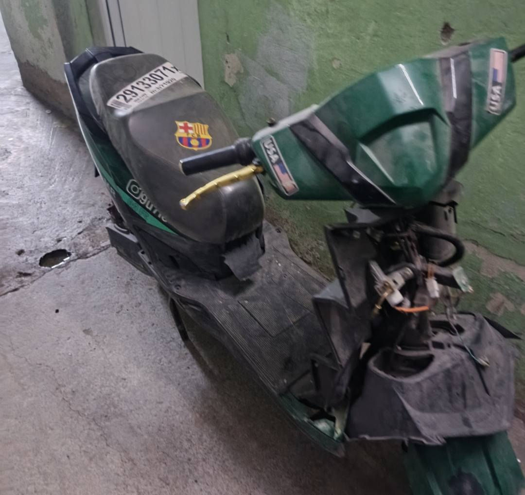 عندي هذول للبيع الرصاصي فول نضافه 6 بطارية تمشي بي شرط من البكر لي حي التنك روحه ورجعه سعرو 700 وبي مجال
الاخضر مدعوم بس شغال بس يحتاج بطاريات ادفع سعر  ***********
