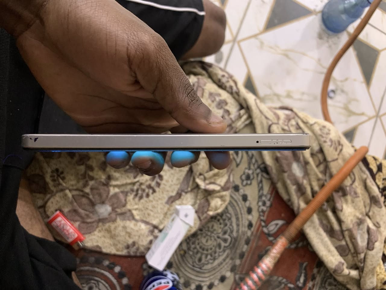 جهاز realmeC33
الجهاز نضيف للبيع قيم بل يرضي الله


**إذا كنت صاحب هذا الإعلان وتريد حذفه لأي سبب، رجاءا أرسل رسالة إلى الدعم الفني**