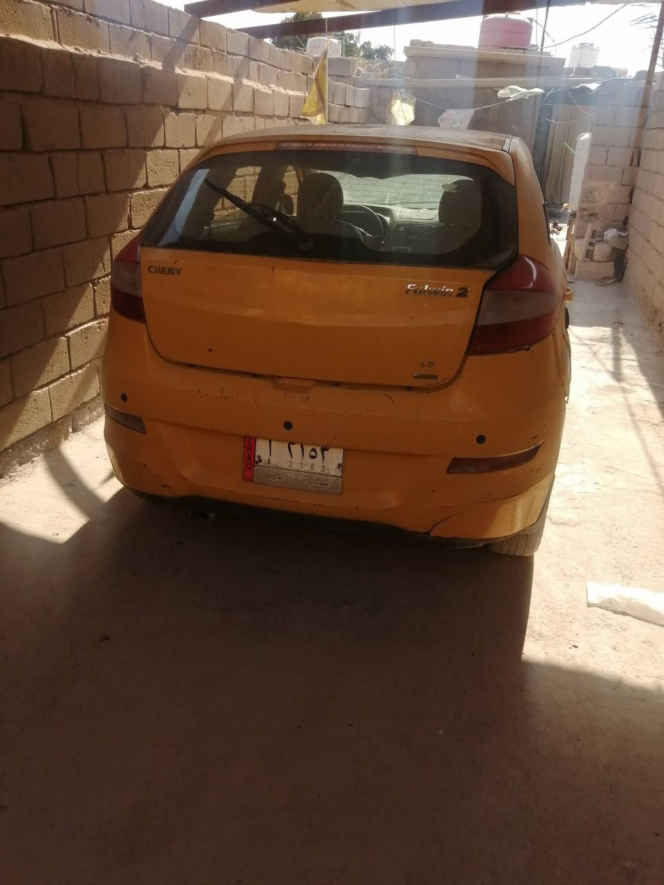 شيري صفره للبيع سيارة شغاله مابيه شي ابيع كوم حديد السعر ٨ ورقات اتكفلها بس من السرقه رقم ***********
