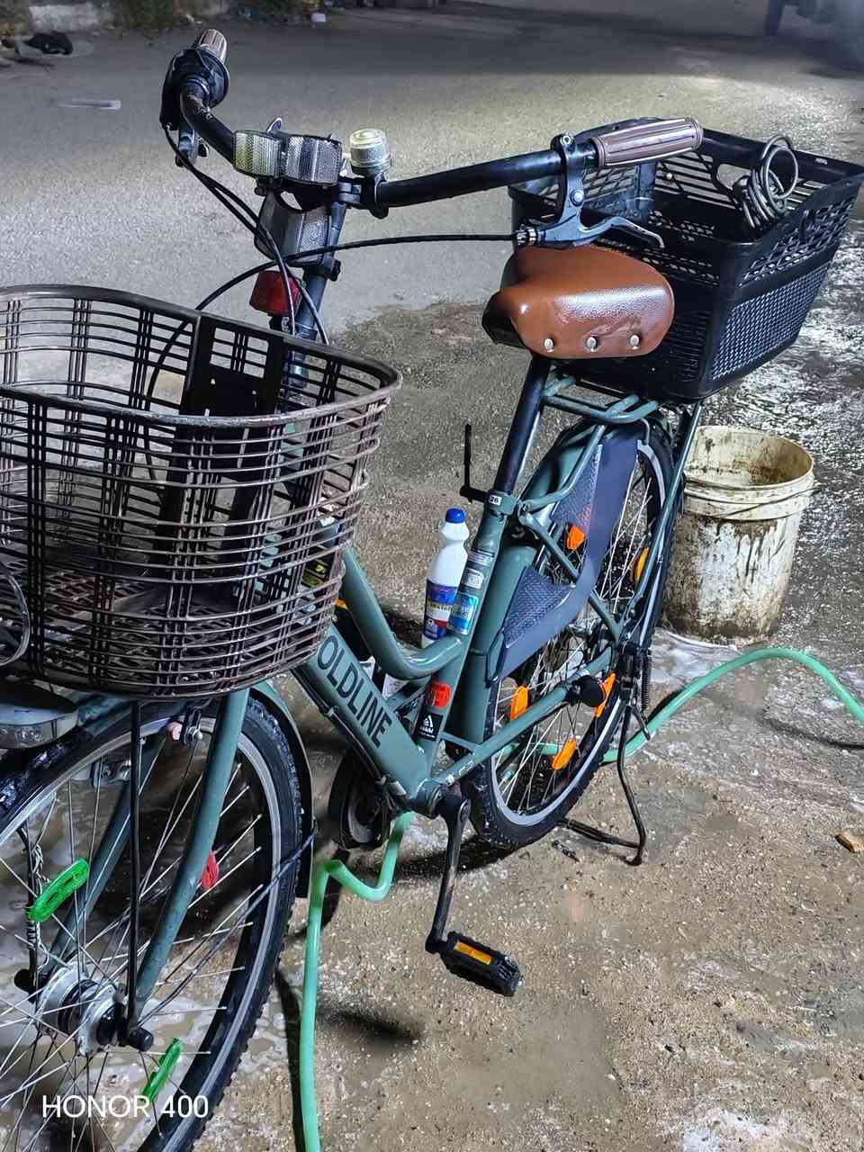 متاح بايسكل حجم ٢٦ زوج سلاس بلاد كير ٦ نمر شيمانو وحساس إلي يريده يجي خاص وبل خدمه أو وتساب *********** العنوان ناصريه مركز جماعت إلي يدور لشه مرغوبة كل، كبل
