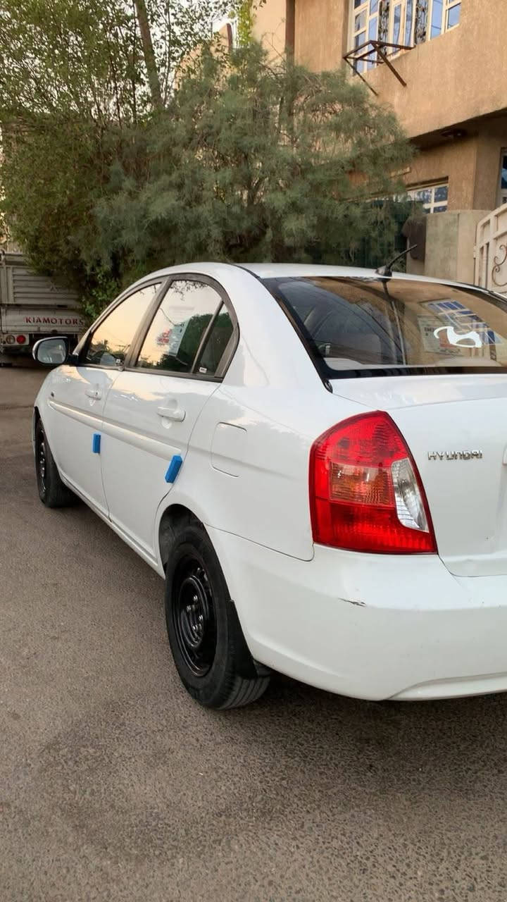السلام عليكم اكسنت ٢٠١١ بيهه صبغ جاملغ امامي وهلال خلفي والباقي مكفول مكينه كير تبريد تدفئه كهربائيات داخلهه جديد كلهه مكفوله السياره بسمنه سنويه ل٣٠ مكانهه بغداد الدوره بيع او مراوس حسب القناعه سعرهه 85 وبيهه شويه مجال  موبايل ***********

