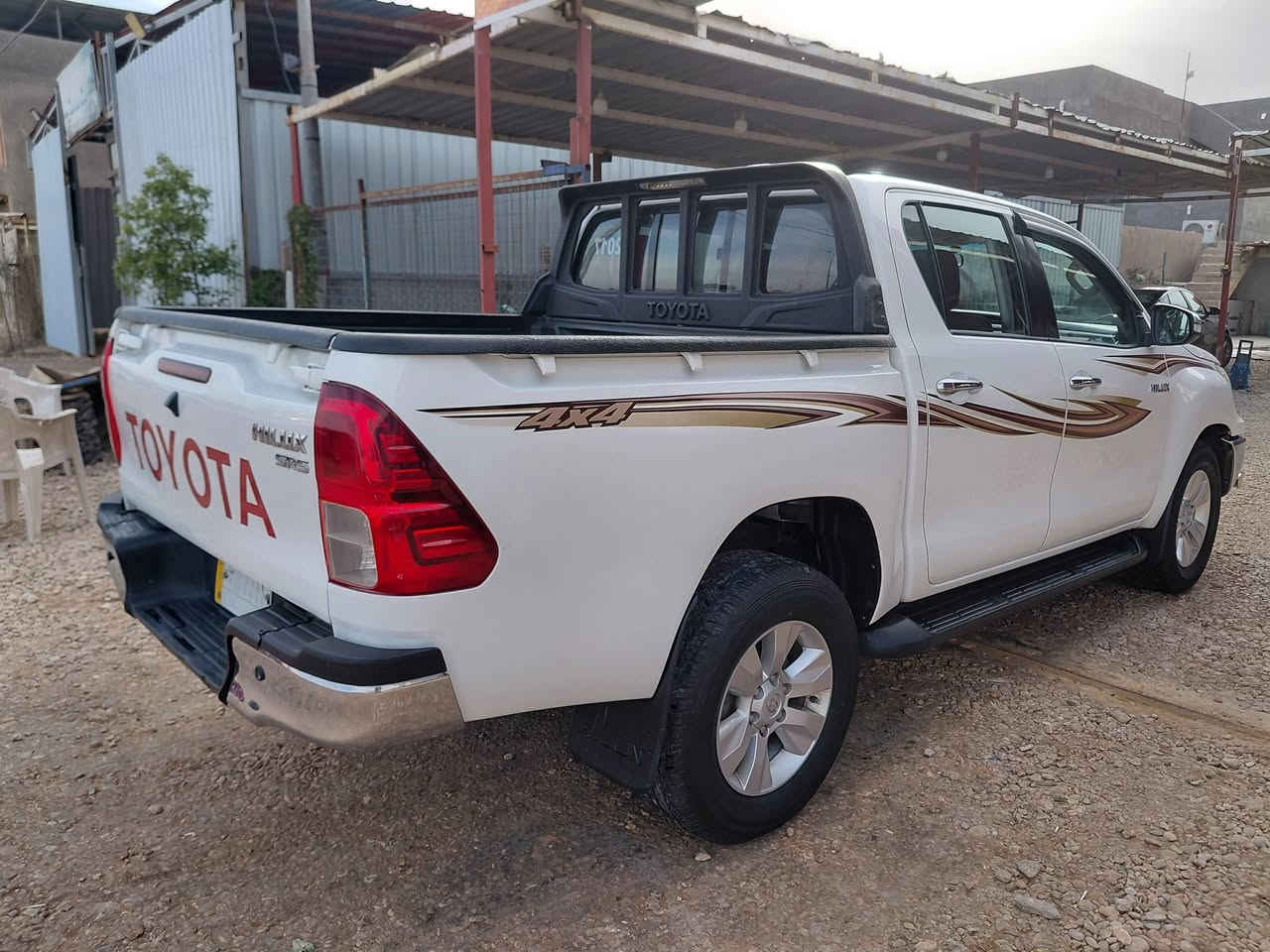 تويوتا هايلوكس 2017 فور ويل 4 سلندر كويتي رقم بغداد سعره 235 سونار مرفق بالمنشور السياره جاهره محرك مامفتوح مكاني بابل 
***********
