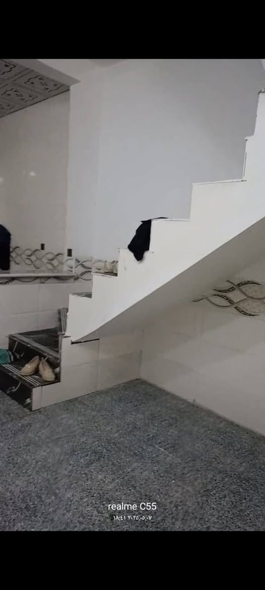 بيت 🏠 50 متر خلف الحر منطقه
الرشديه مقابل مؤسسه الايتام بشارع

 منتجع الشكرجي بناء حديث

 كونكريت مسلح 

تفاصيله طارمه وصحيات واستقبال

 وصاله ومطبخ ومنور وحمام المساحه

 50 متر بناء مال العام جديد سند 25

 اقرار محكمه طابق واحد

الاستفسار ***********
