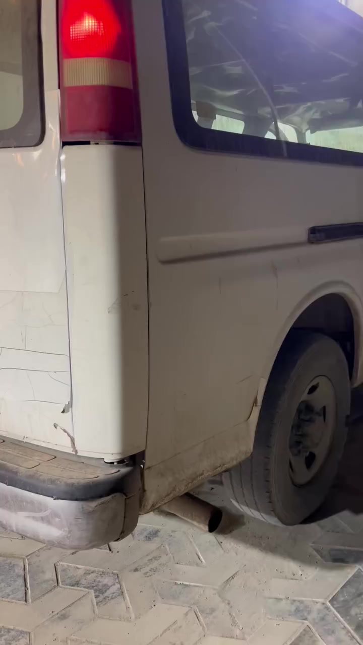 سلام عليكم فان 2008 باب سلايد كفالة مكينة وكير واصوليات رقم جديد راعيهة موجود يريد تحويل البدي كوم حديد كفالة فقطط المذكورات 

السعر ٦٠ وبيهة مجال

***********

‭٠٧٧٢ ٩٥٤ ٦٠٢٧‬
