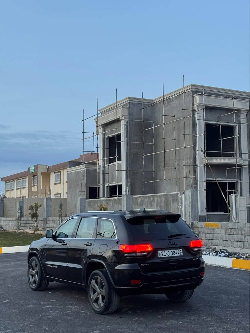 سلام علیک لبیع سياره 
جيب لاريد 2015 هارلم سفر
سياره كلين شرط بدون صبع بدون تعديل بدون رصعه بدون شخط شرط الفحص مواصفات معروفه فقط مابي بانوراما سياره جاهز مابي مصرف ولا دينار بي كوبون بنزين سنويه بسمی رقم كلا جديد شرط كيرو محرك و تبريد و تدفئه شرط تحويل وكاله 
***********
عندي واتس اب و فايبر 
سلام عليك 
جێب لاریدۆ 2015 هارلم سفرکلین 
سەیارەکە کلینە بێ بۆیاخ بێ سارد بێ چال بێ شووخت بەشەرتی سۆنەر مواسەفاتی دیارە بەس بانوراما نیە سەیارەکە جاهزە یەک دینار مەسرەفی تیا نیە بەشەرت کۆبۆنی بەنزینی هەیە سەنەوی بەناوی خۆمە سەنەوی رەقەم و هەزە هەمووی تازەیە  گێرو مەکینەو تەبرید و تەدفیە هەموبەشەرت بەشەرتی تەحوویل وەکالە 
*********** كركوك, العراق
