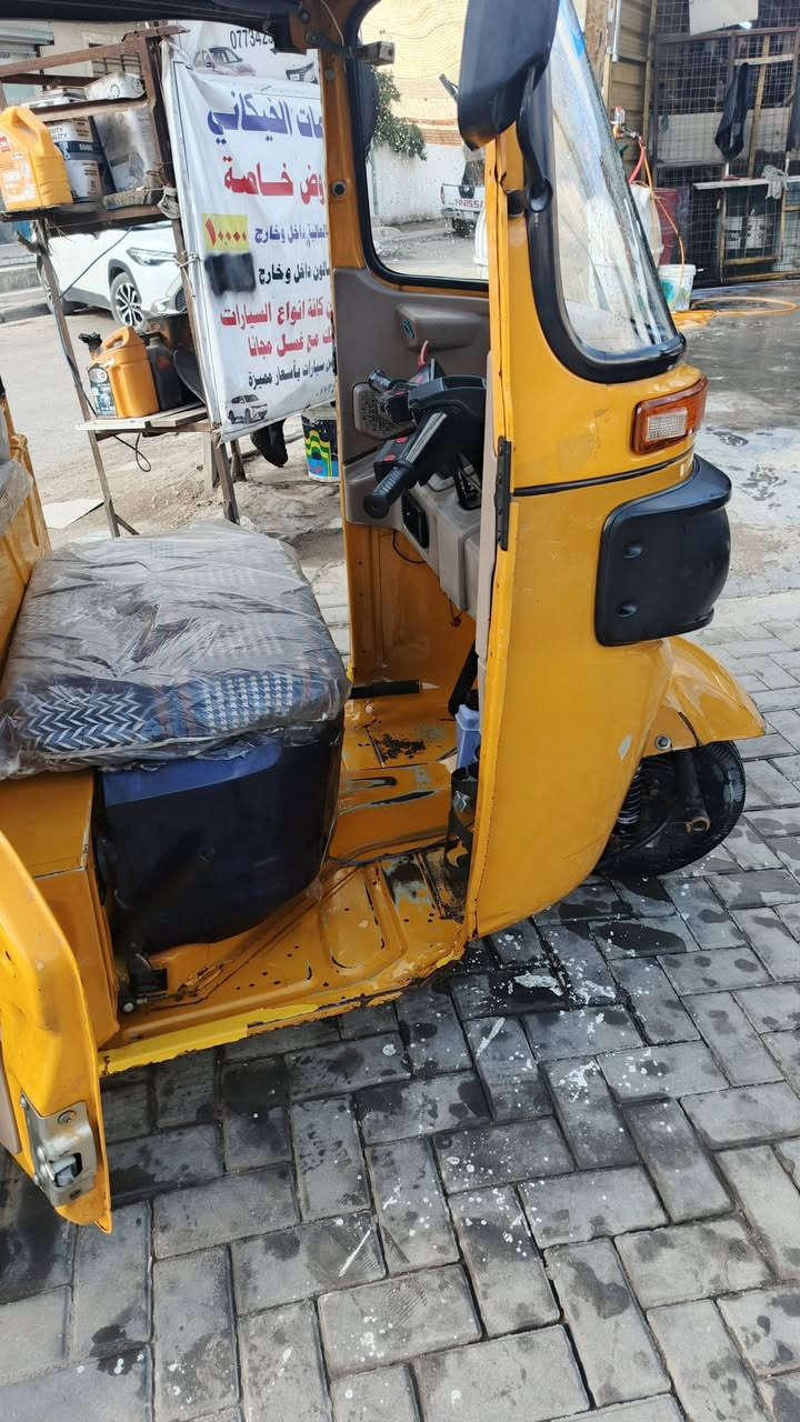 سلام عليكم تكتك موديل 21مرقم بغداد نكليزي هزة قبل سبوع سعر 7مليون و بية مجال عنوان البياع ***********
