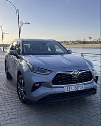 هايلاندر XLE • محرك V6 • ٧ راكب